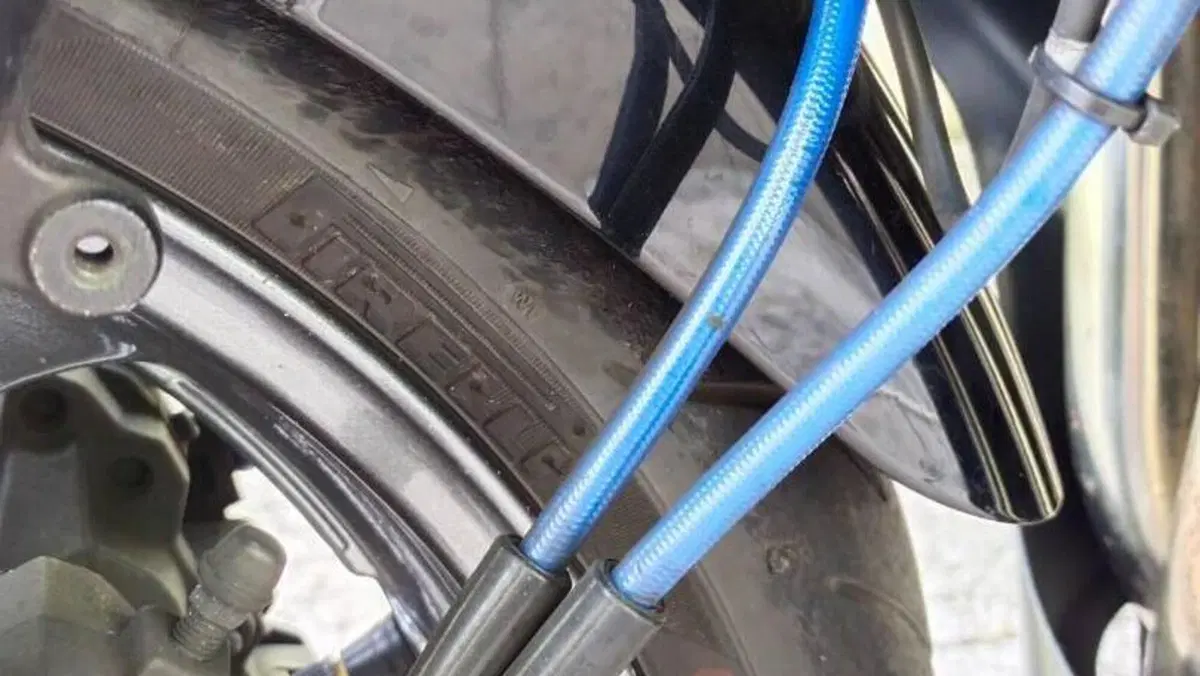Suzuki GSF 1250 Bandit S Traveller (2006 - 11)  (4)