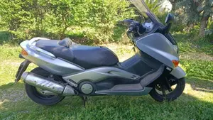 Yamaha T-Max 500 (2001 - 03)  (2)
