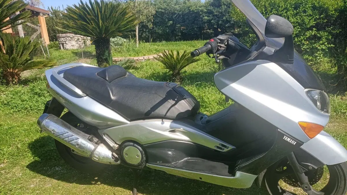 Yamaha T-Max 500 (2001 - 03)  (5)