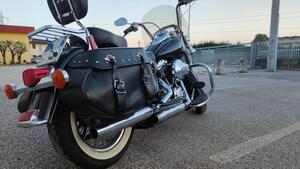 Harley-Davidson 1690 Heritage Classic (2011 - 17) - FLSTC 