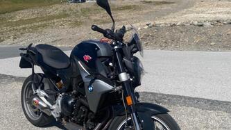 Bmw F 900 R (2021 - 24) usata
