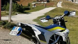 Husqvarna 701 Supermoto (2017 - 19) 