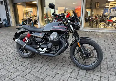 Moto Guzzi V7 Stone Special Edition (2022 - 25) - Annuncio 9669632