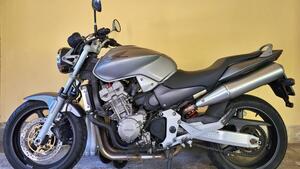 Honda Hornet 900 