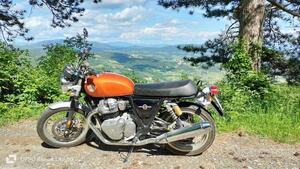 Royal Enfield Interceptor 650 Chrome (2020) 
