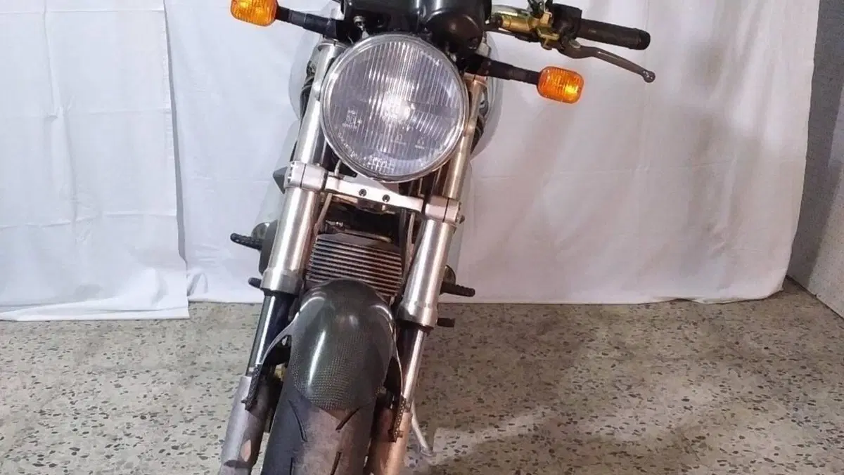 Ducati Monster 900 (1997 - 98)  (4)