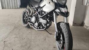 Ducati Hypermotard 796 (2012) 