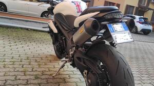 Triumph Speed Triple 1050 ABS (2011 - 15) 