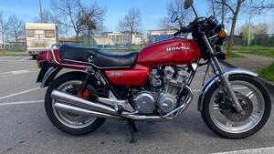 Honda  