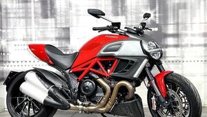 Ducati Diavel 1200 (2010 - 13) 