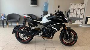 CFMOTO 800NK Advanced (2023 - 25) 