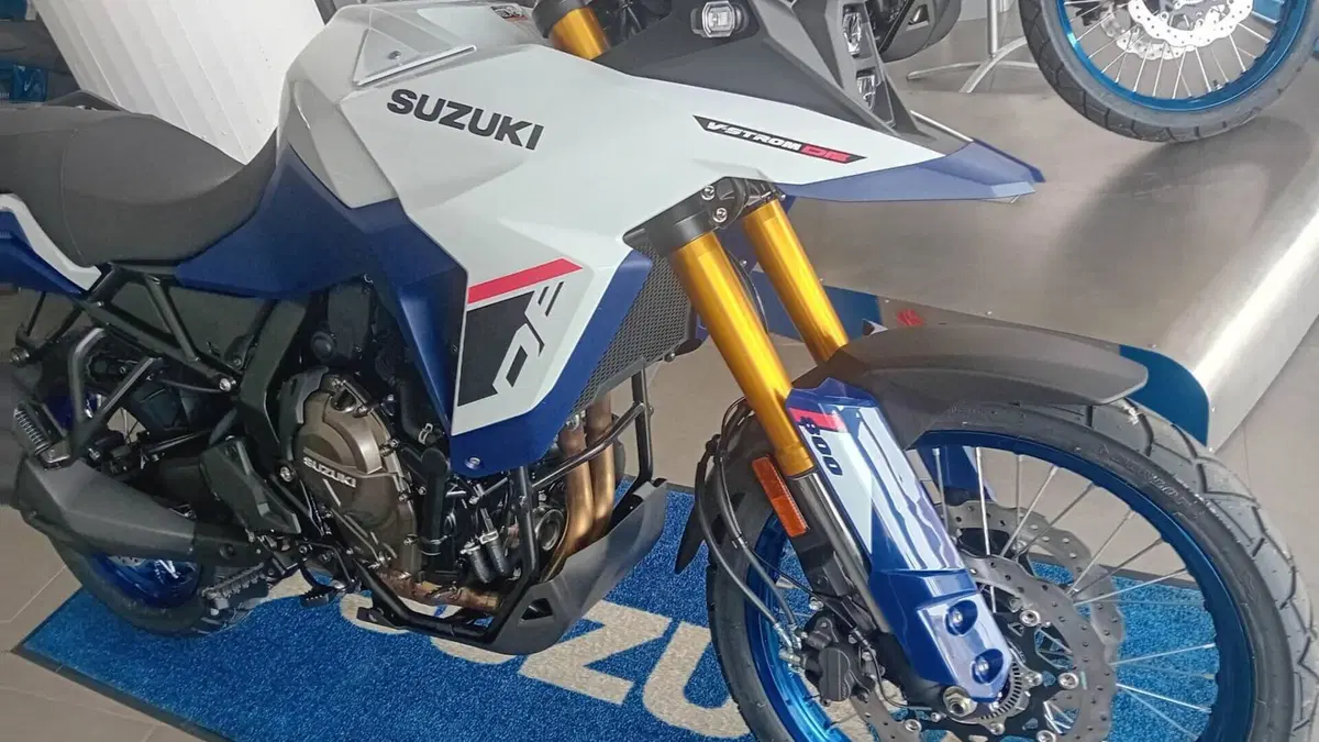 Suzuki V-Strom 800DE (2025 - 26)  (2)