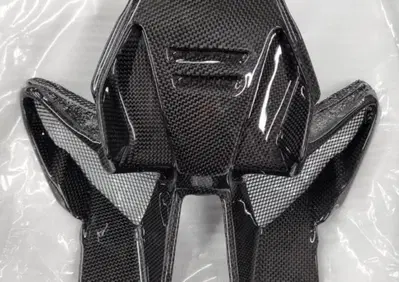 Sottosella carbonio MV Agusta Dragster MY 18/24 - Annuncio 9680921