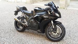 Honda CBR 1000 RR Fireblade (2006 - 07) 