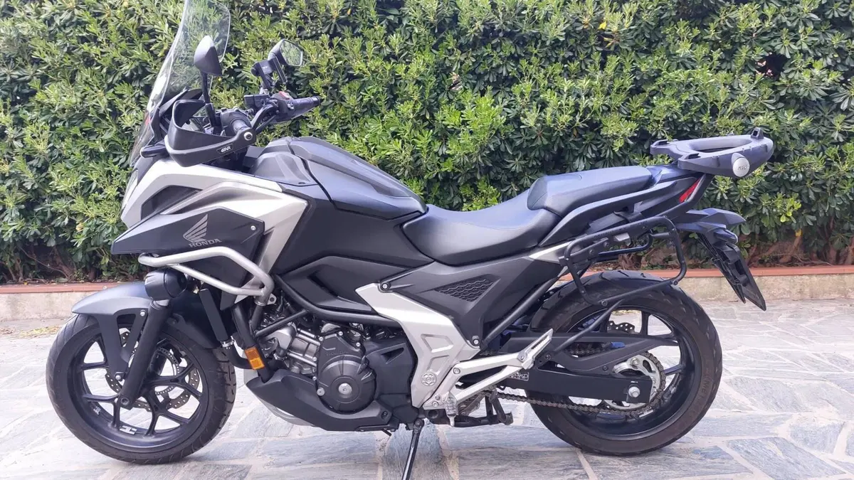Honda NC 750 X DCT (2021 - 24)  (2)