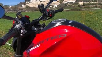 Ducati Monster 937 + (2021 - 25) usata