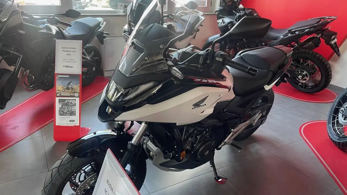 Honda NC 750 X DCT (2025 - 26)  (2)