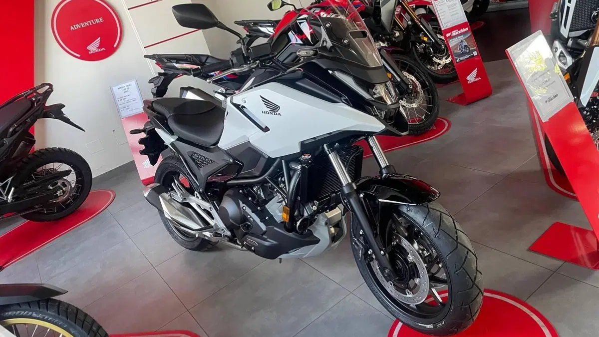Honda NC 750 X (2025 - 26)  (2)