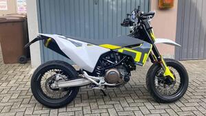 Husqvarna 701 Supermoto (2023 - 25) 