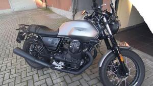Moto Guzzi V7 III Rough (2018 - 20) 