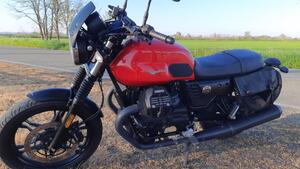 Moto Guzzi V7 III Stone (2017 - 20) 