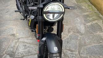 Husqvarna Svartpilen 125 (2021 - 23) usata