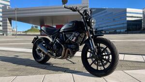 Ducati Scrambler 800 Icon Dark (2021 - 22) 