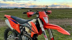 KTM 350 EXC-F (2022) 