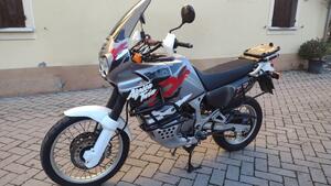 Honda Africa Twin XRV 750 (1996 - 02) 