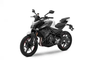 CFMOTO 450NK (2023 - 26) - Annuncio 9686403