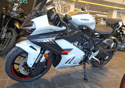 CFMOTO 675SR-R (2025 - 26) - Annuncio 9686575
