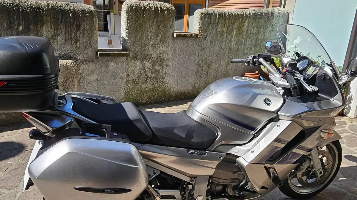 Yamaha FJR 1300 A (2006 - 11)  (6)