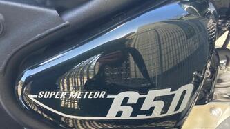 Royal Enfield Super Meteor 650 (2023 - 25) usata
