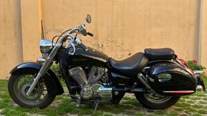 Honda Shadow 750 (2004) 