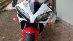 Yamaha YZF R1 (2007 - 08) 