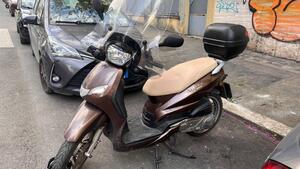 Peugeot Tweet 125 Double Black (2017 - 18) 