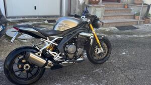 Triumph Speed Triple 1200 RS (2021 - 24) 