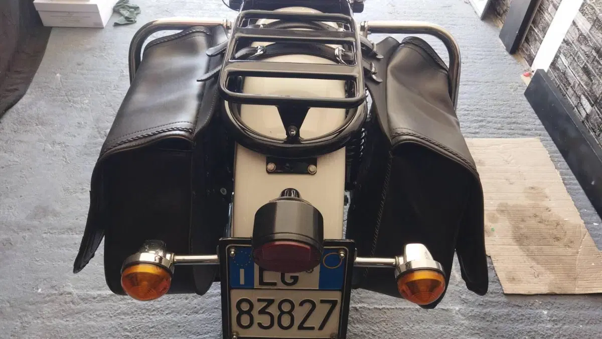 Moto Guzzi   (6)