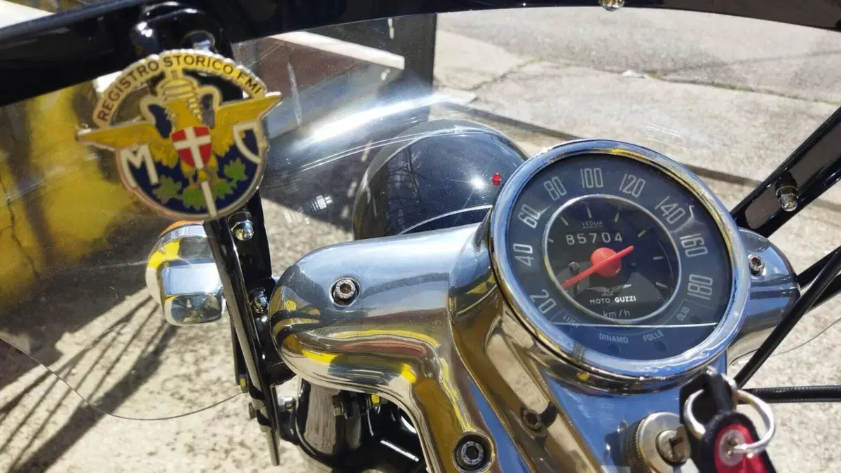 Moto Guzzi   (7)