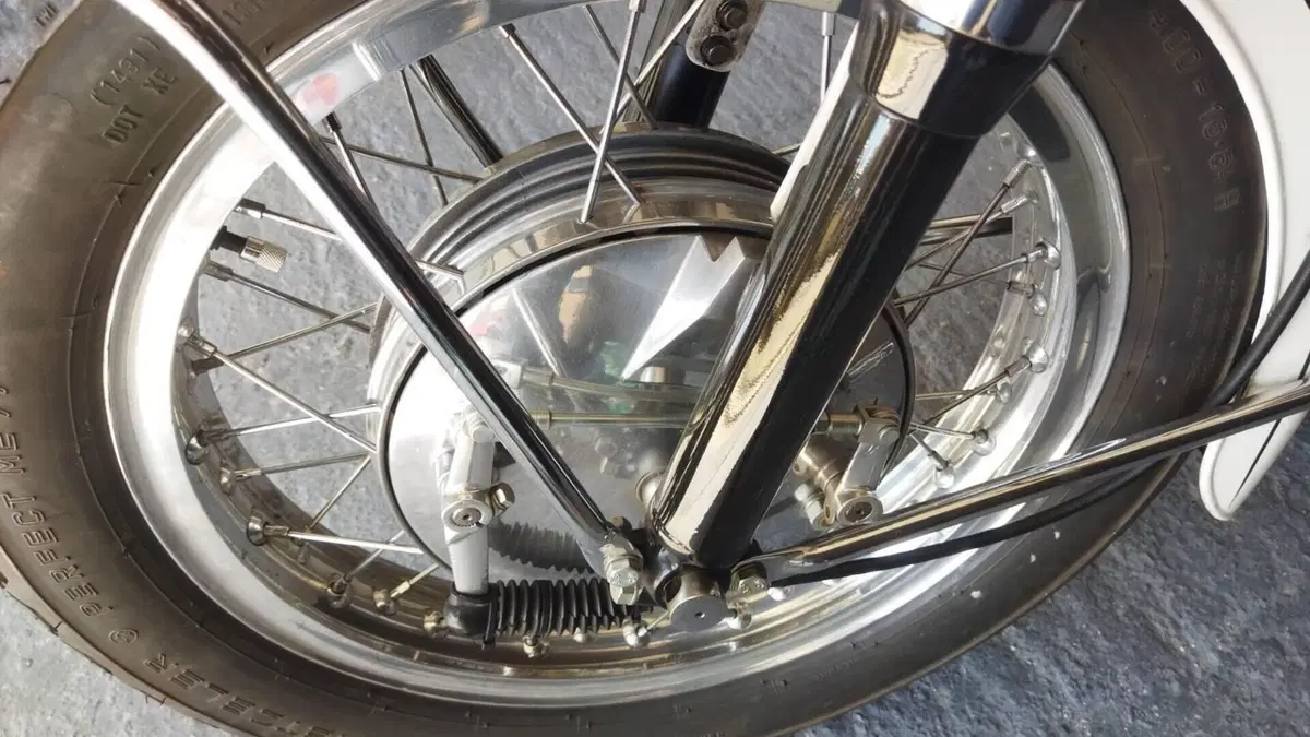 Moto Guzzi   (11)
