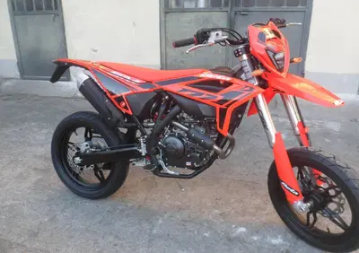 Betamotor RR 125 4T Motard T (2023 - 24) - Annuncio 9689486