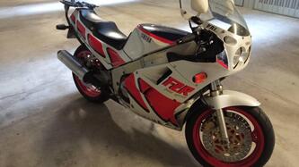 Yamaha FZR 1000 (1987 - 88) usata