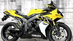 Yamaha YZF R1 (2006 - 07) 