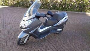 Peugeot Satelis 400 
