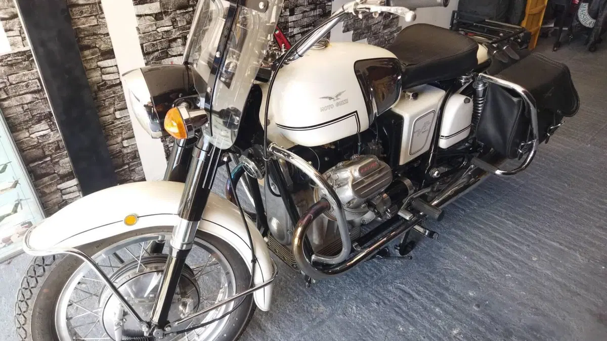 Moto Guzzi   (15)