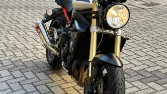 Triumph Street Triple (2007 - 12) usata