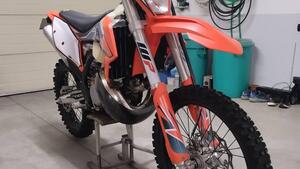 KTM 300 EXC E TPI (2022) 