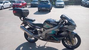 Kawasaki Ninja 900 ZX-9R (2002 - 05) 