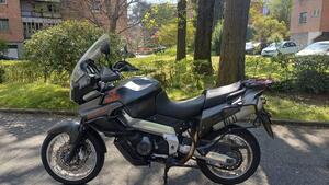 Aprilia Caponord ETV 1000 (2001 - 04) 