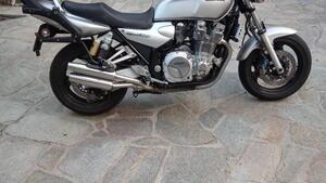 Yamaha XJR 1300 (1999 - 02) 